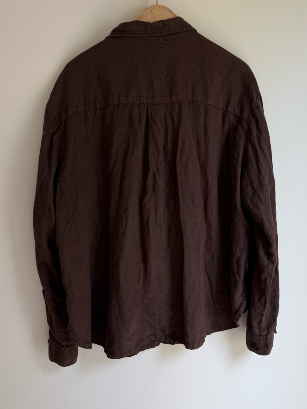 VIR VITA Cecile Oversized Linen Shirt
Deep Brown Size XL - Picture 2 of 5